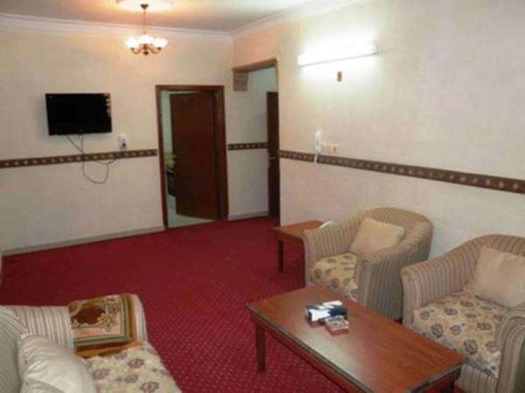 Al Farhan Hotel Suites - Al Salam Riyadh Exterior photo